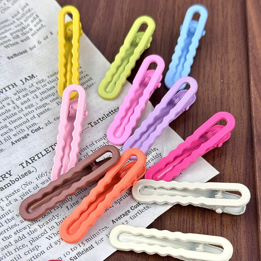 Elegant Metallic Hair Clip – Minimalist Side Hairpin for Women